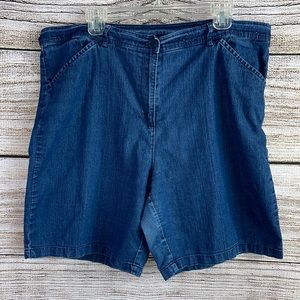 Women’s White Stag Bermuda Shorts